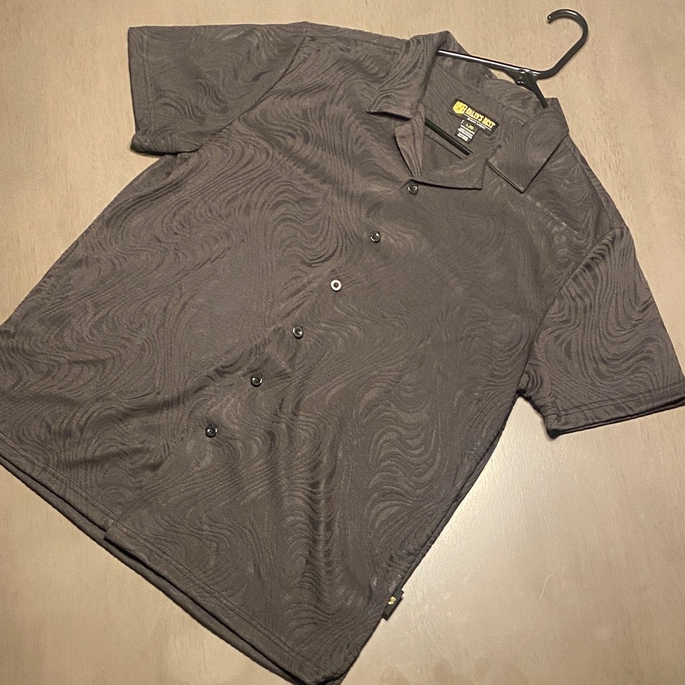 Black Label Men's Textured Black Button Down Shirt